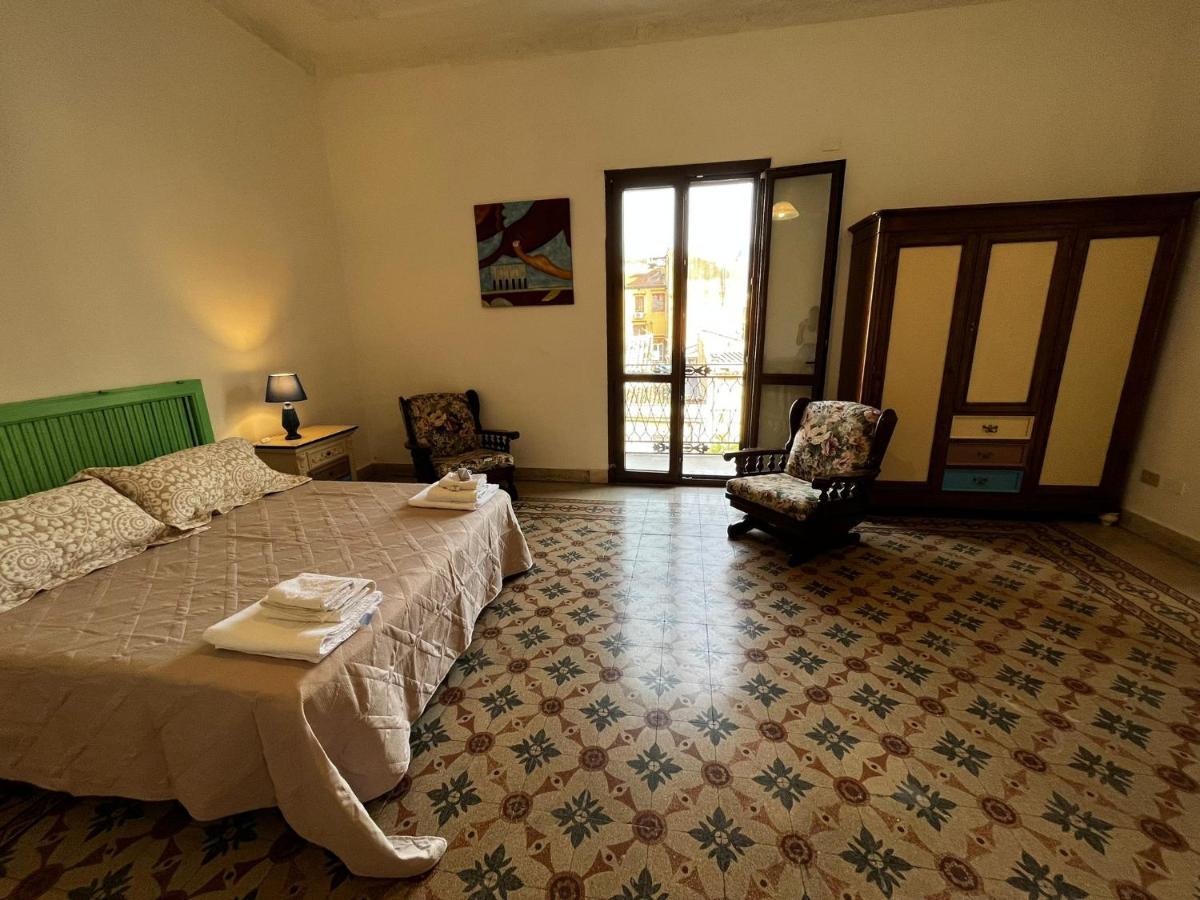 Mille Lire Peppe'S Home Palermo Exterior photo