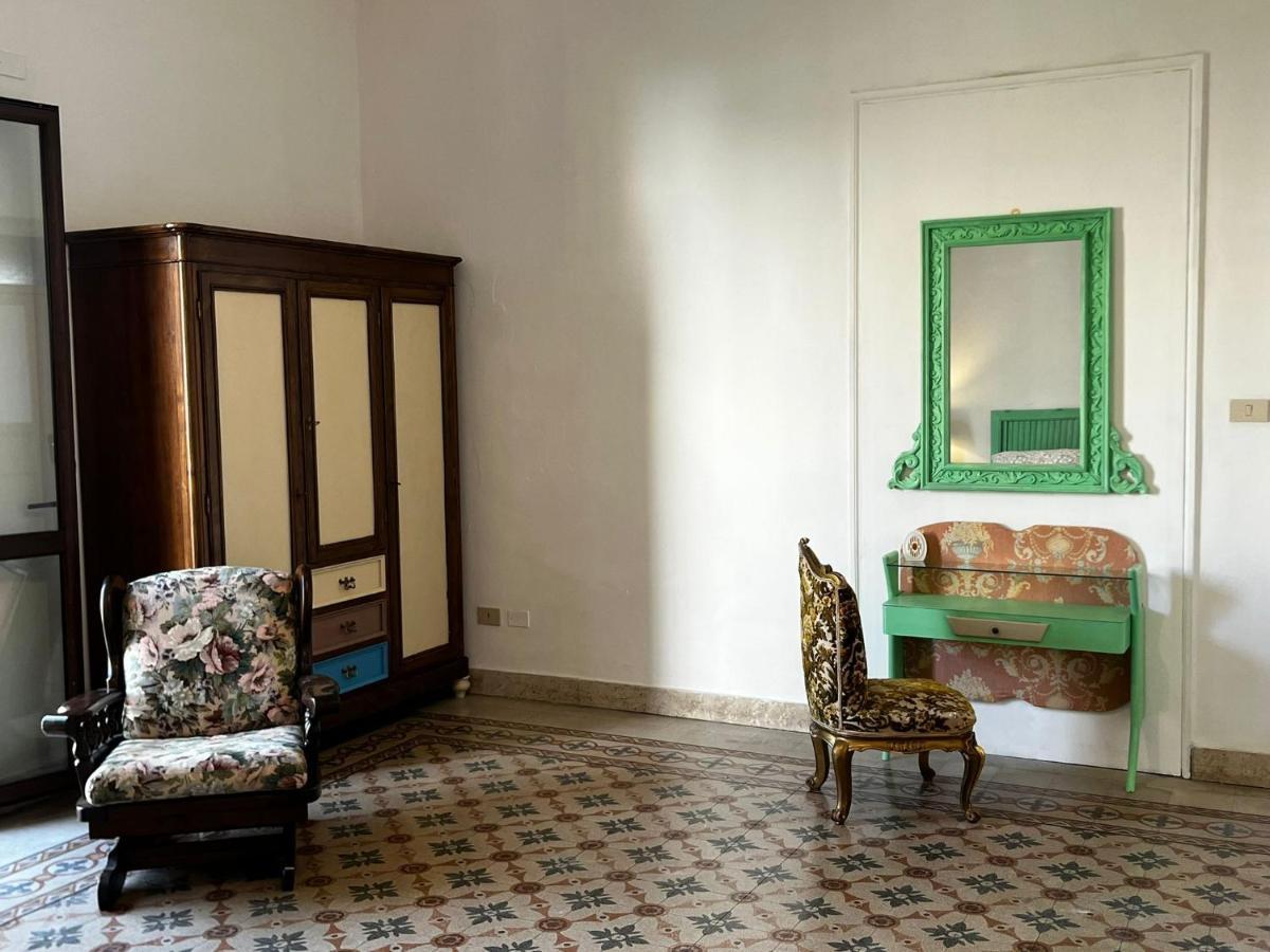 Mille Lire Peppe'S Home Palermo Exterior photo